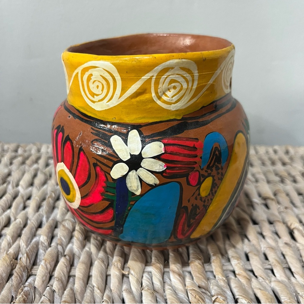 Acapulco clay pot Hand painted Flowers Multicolored 4”
